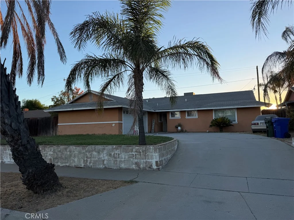9764 Vine St, Bloomington, CA 92316