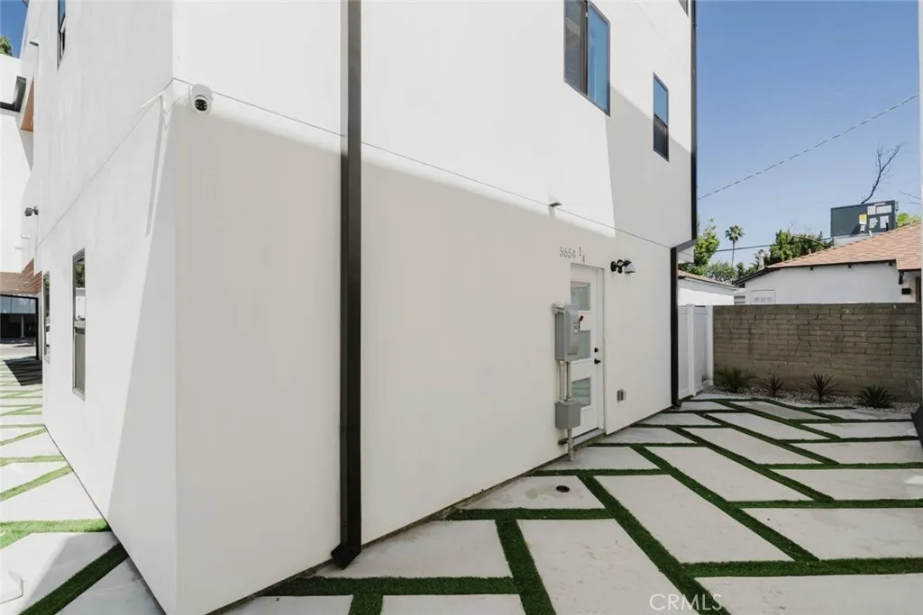 Additional image 17 of 5654 Cartwright Avenue, North Hollywood, CA 91601