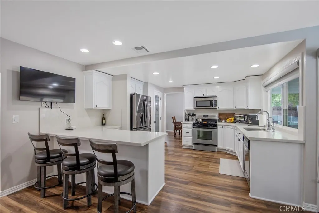 Additional image 59 of 28137 Oaklar Dr, Saugus, CA 91350