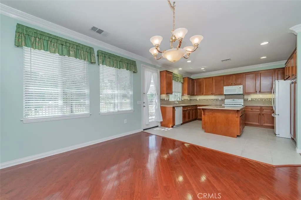 Additional image 7 of 565 Pooley Dr, Hemet, CA 92545