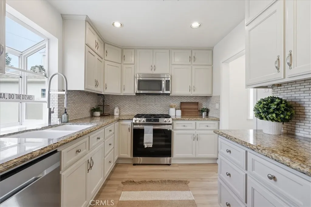 Additional image 12 of 2267 Mira Mar Avenue, Long Beach, CA 90815