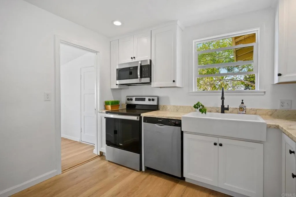 Additional image 98 of 330 Skyline Dr, Vista, CA 92084