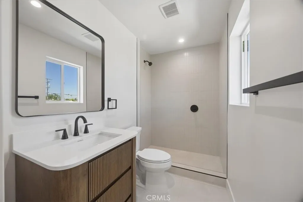 Additional image 29 of 1154 W 67th St, Los Angeles, CA 90044