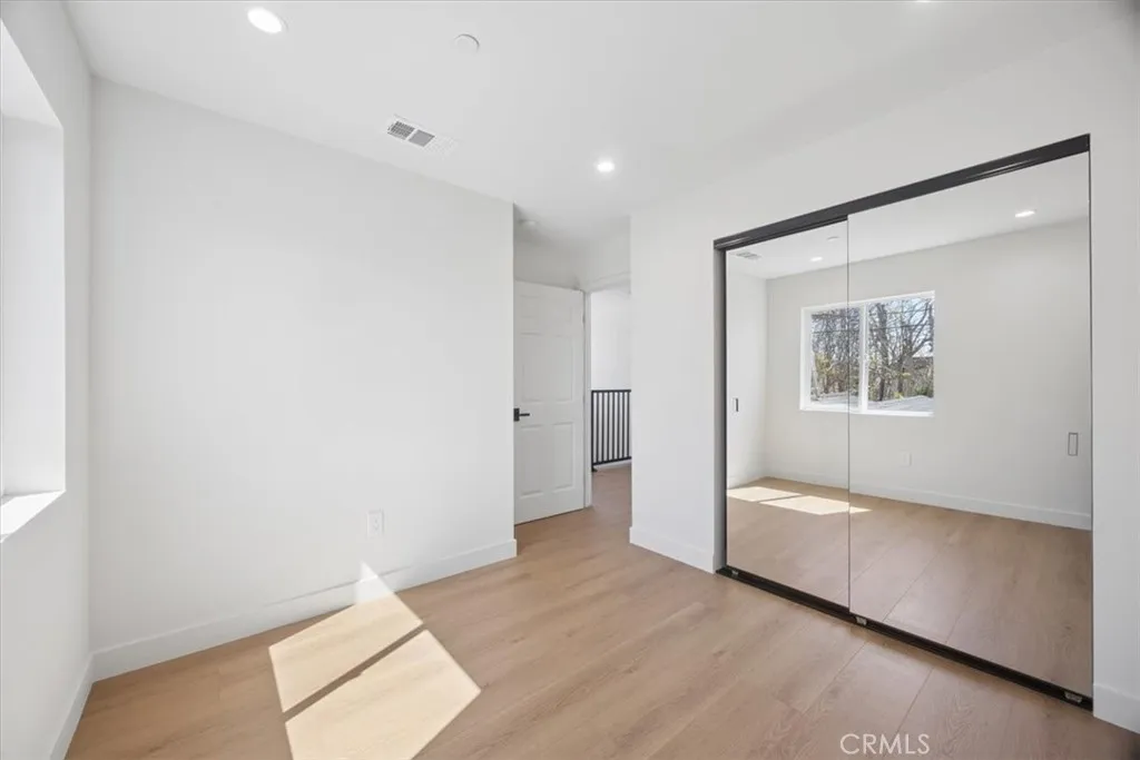 Additional image 22 of 1154 W 67th St, Los Angeles, CA 90044