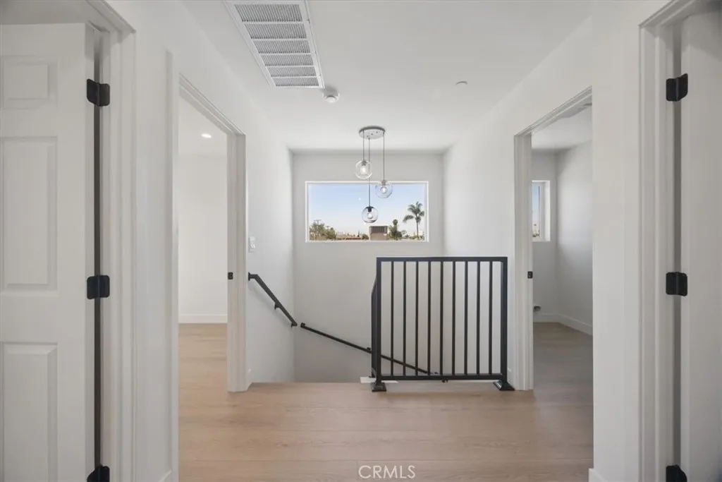 Additional image 18 of 1154 W 67th St, Los Angeles, CA 90044