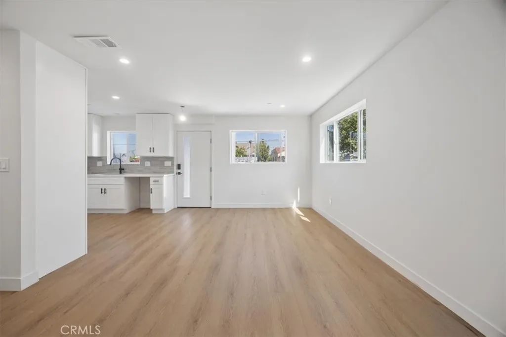 Additional image 54 of 1154 W 67th St, Los Angeles, CA 90044