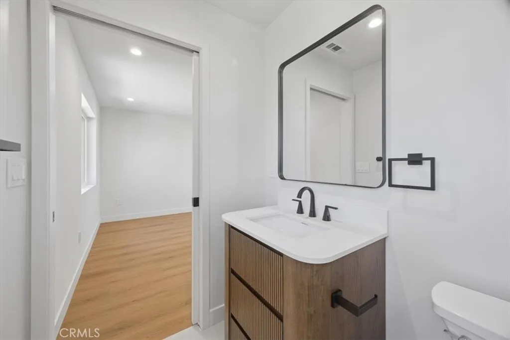 Additional image 81 of 1154 W 67th St, Los Angeles, CA 90044