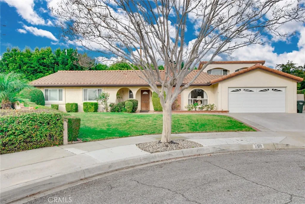 759 E Cypress Ave  