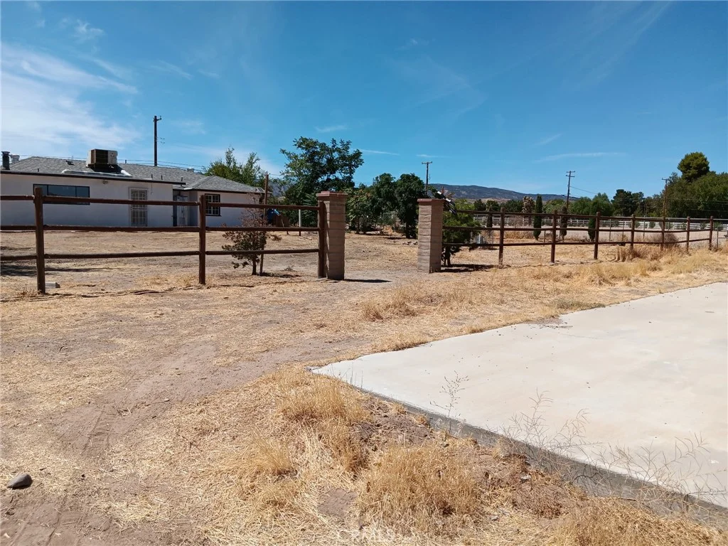 2131 W Avenue M12, Palmdale, CA 93551