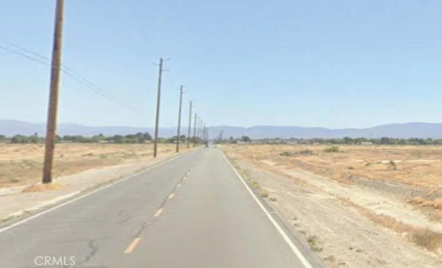 10th ST W, Lancaster, CA 93536 photo 3