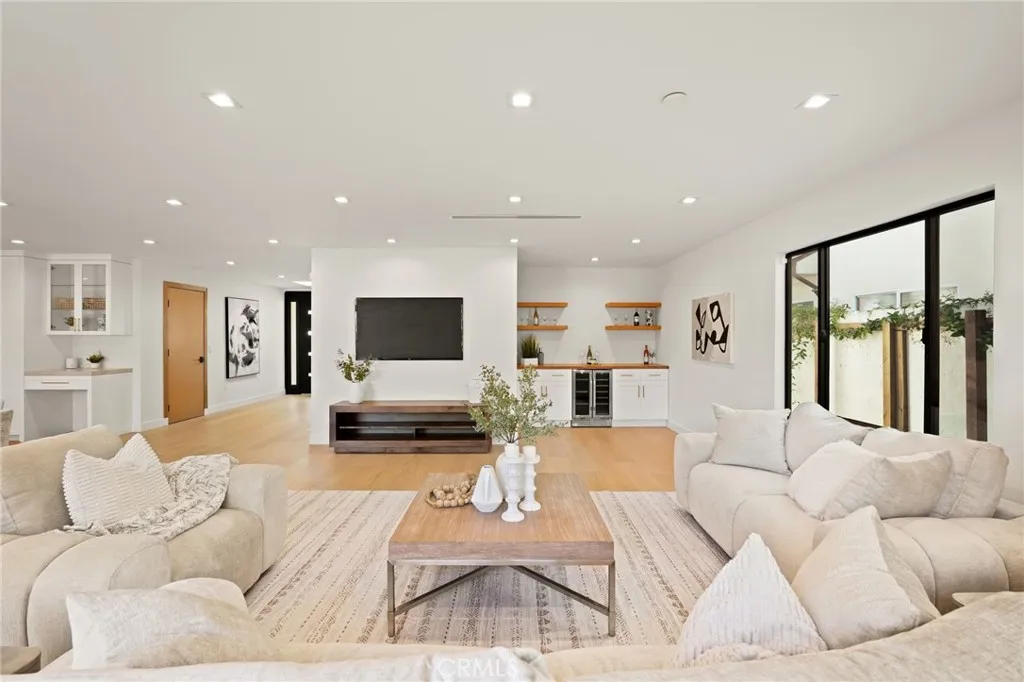 Additional image 5 of 15609 Huston Street, Encino, CA 91436