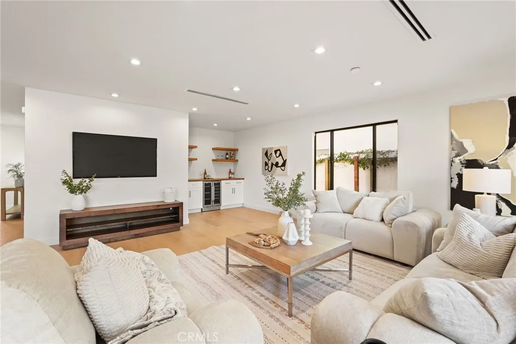 Additional image 8 of 15609 Huston Street, Encino, CA 91436