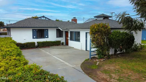1413 W Palm Drive, Oxnard, CA MLS: V1-29038
