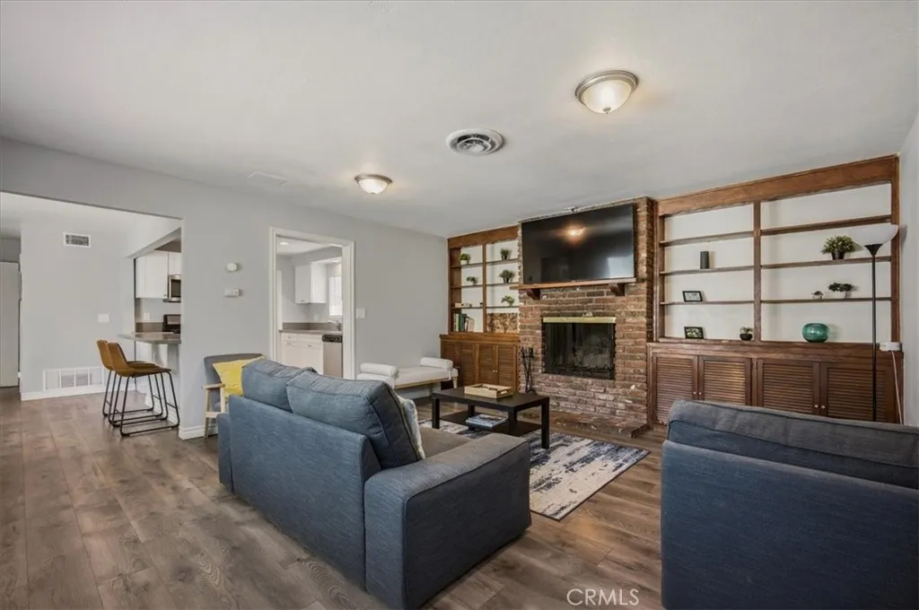 Additional image 21 of 188 E Green St, Claremont, CA 91711