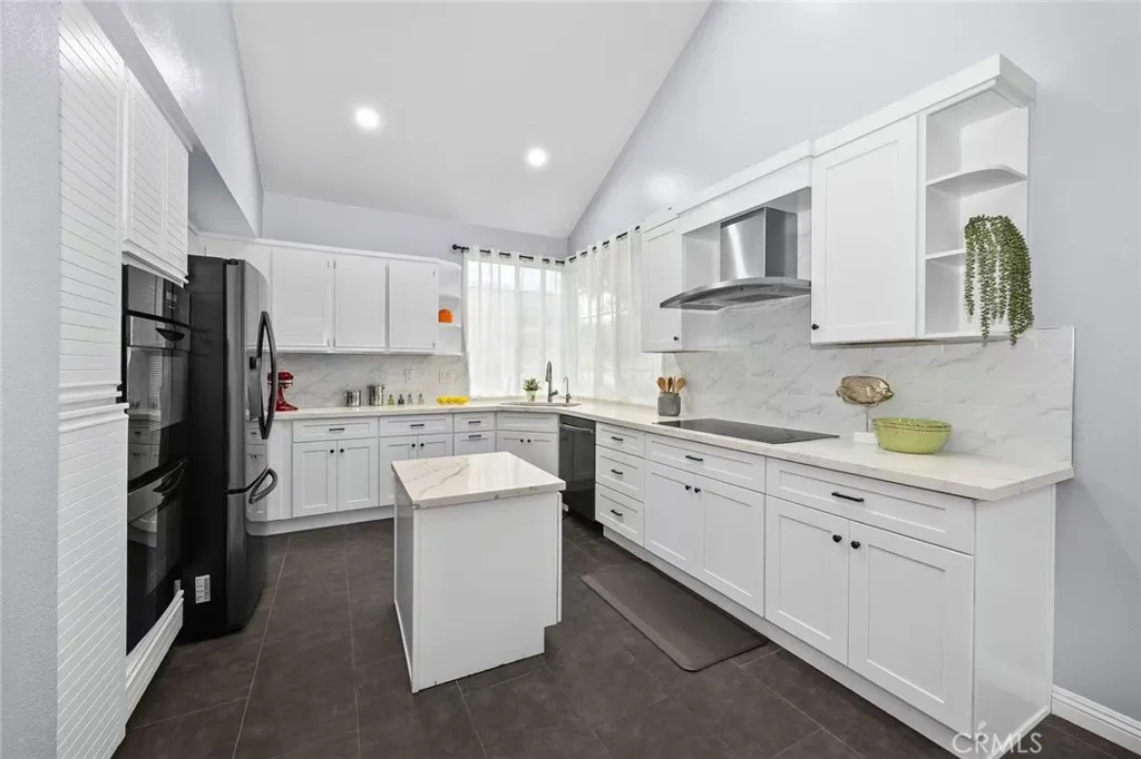 Additional image 38 of 56 Lakefront Unit 52, Irvine, CA 92604