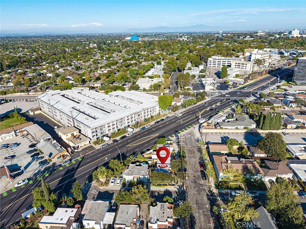 5001 E 14th Street, Long Beach, CA 90804