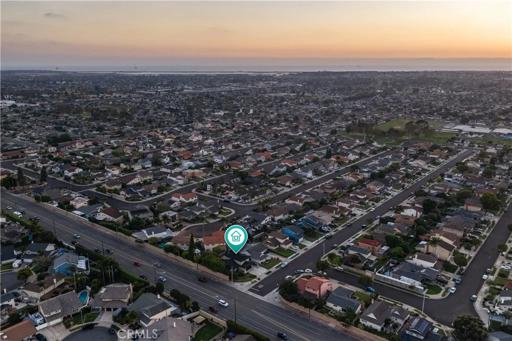 6972 Laurelhurst Dr, Huntington Beach, CA 92647