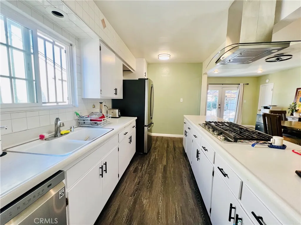 Additional image 92 of 421 E 219th St, Carson, CA 90745