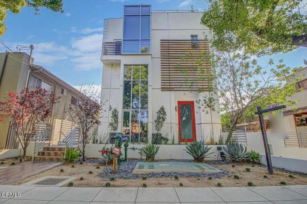 99 N Wilson Avenue, Pasadena, CA 91106