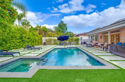 17653 Palora Street, Encino, CA MLS: GD25084694