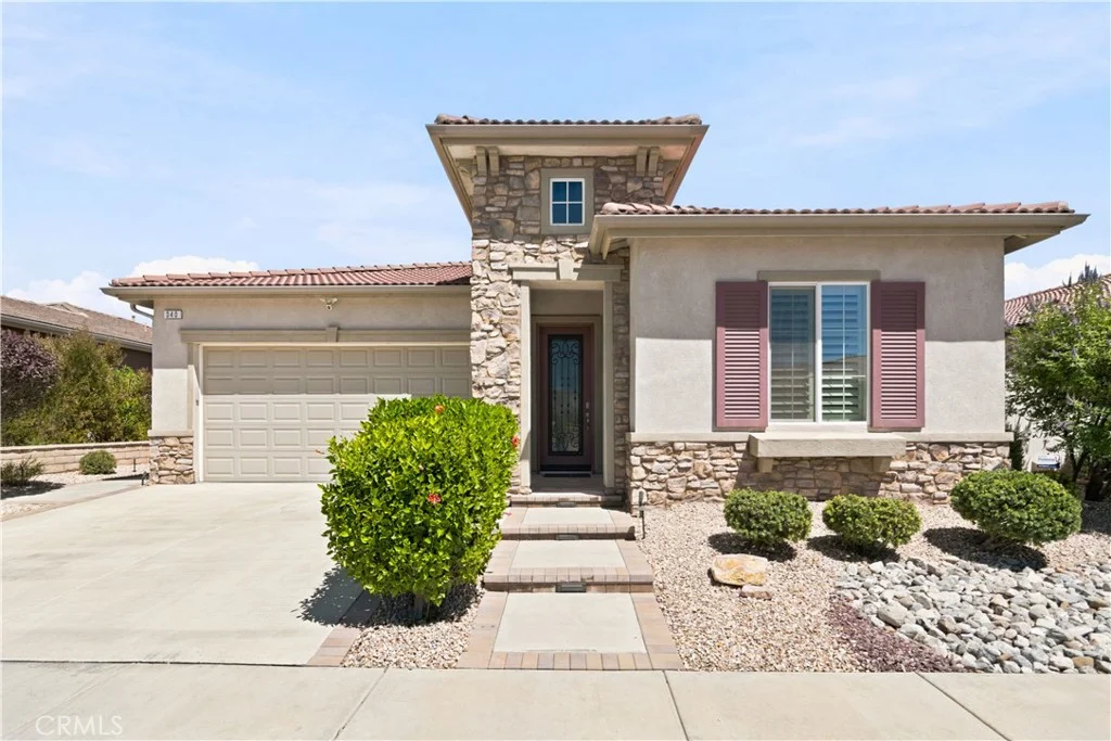 340 Mock Bluff, Beaumont, CA 92223 photo 2