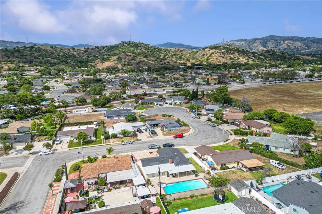 744 Ivy Street, Glendora, CA 91740