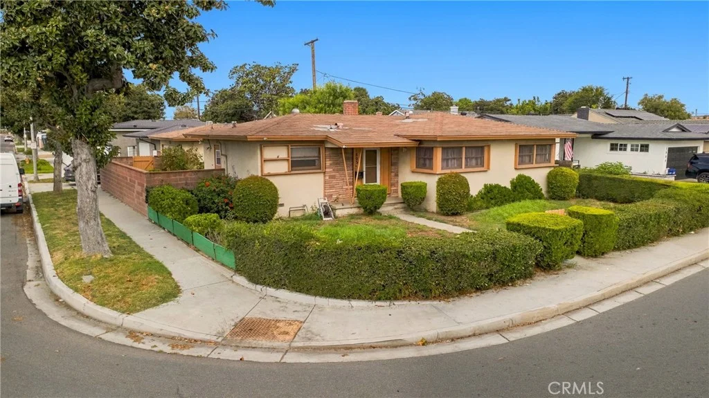 1803 N Studebaker Rd, Long Beach, CA 90815 photo 3