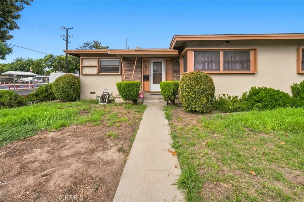 1803 N Studebaker Rd, Long Beach, CA 90815 photo 4