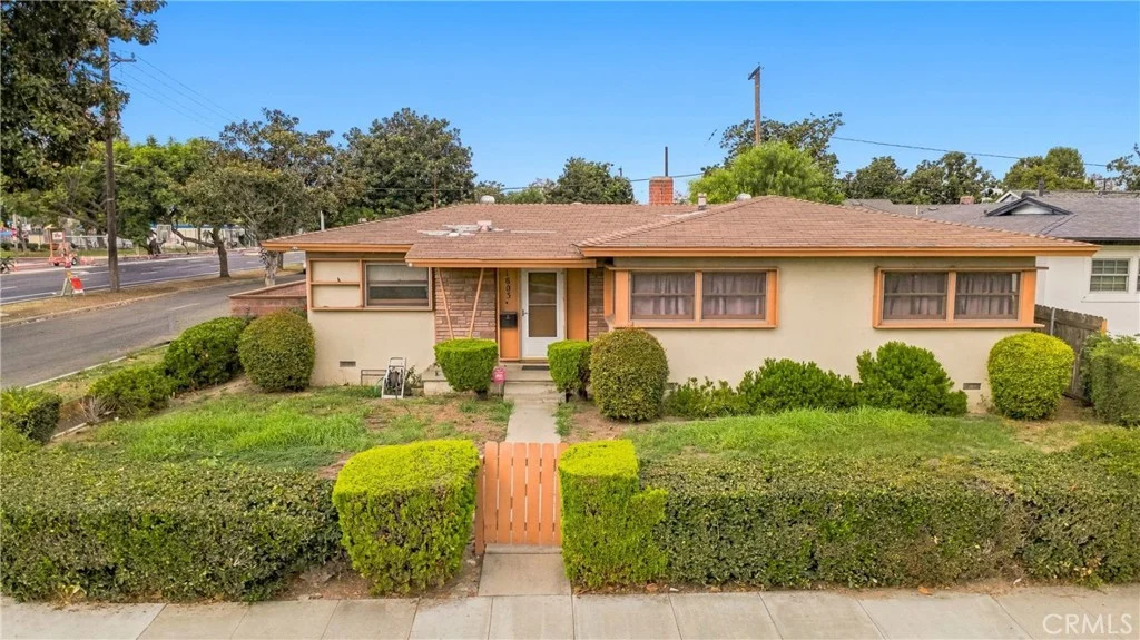 1803 N Studebaker Rd, Long Beach, CA 90815 photo 2