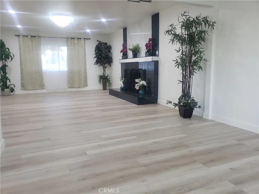 Additional image 8 of 2758 W Stocton Ave, Anaheim, CA 92801