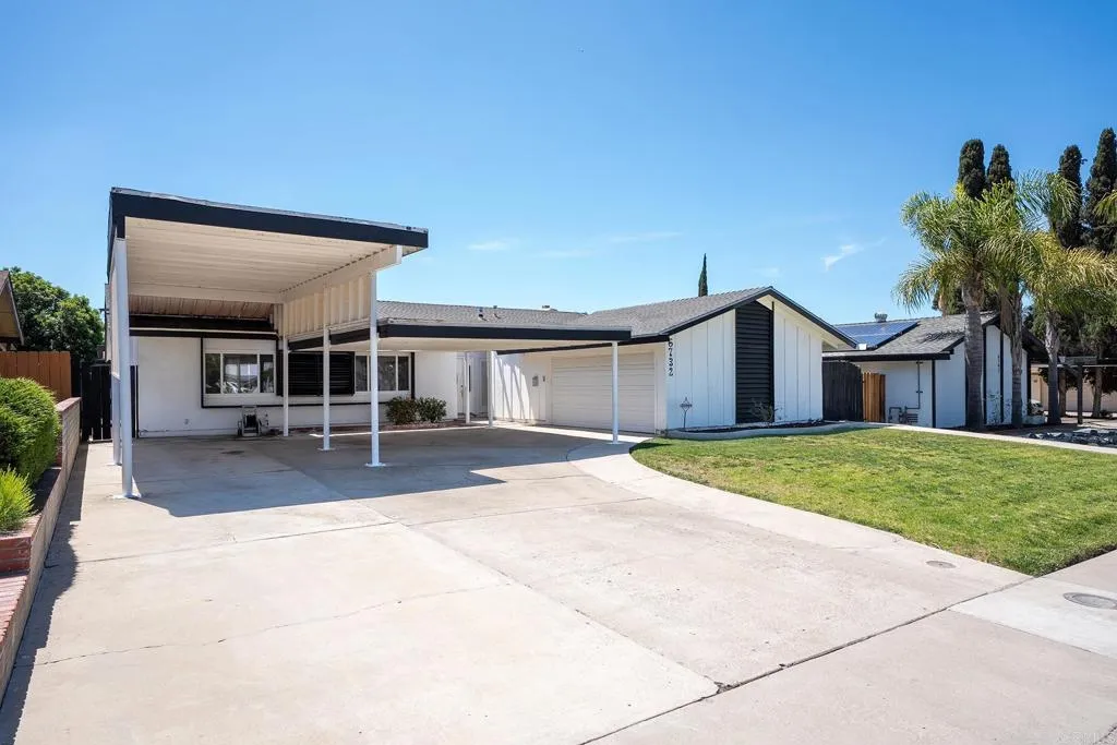 6732 Jackson Dr, San Diego, CA 92119