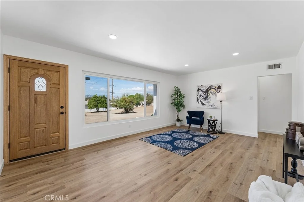 4818 Crestview Dr, Norco, CA 92860 photo 3