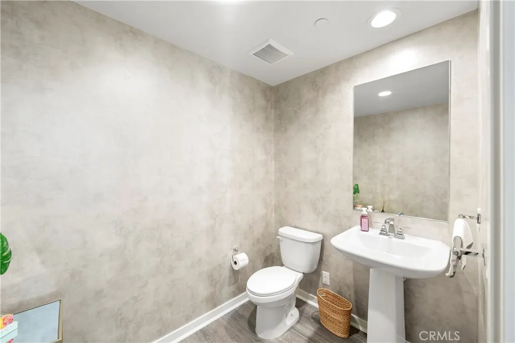 Additional image 23 of 120 Novel, Irvine, CA 92618