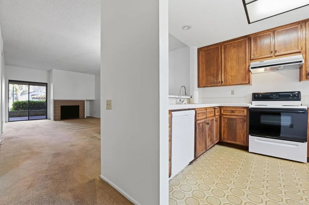 Additional image 5 of 926 Lupine Hills Dr Unit 17, Vista, CA 92081