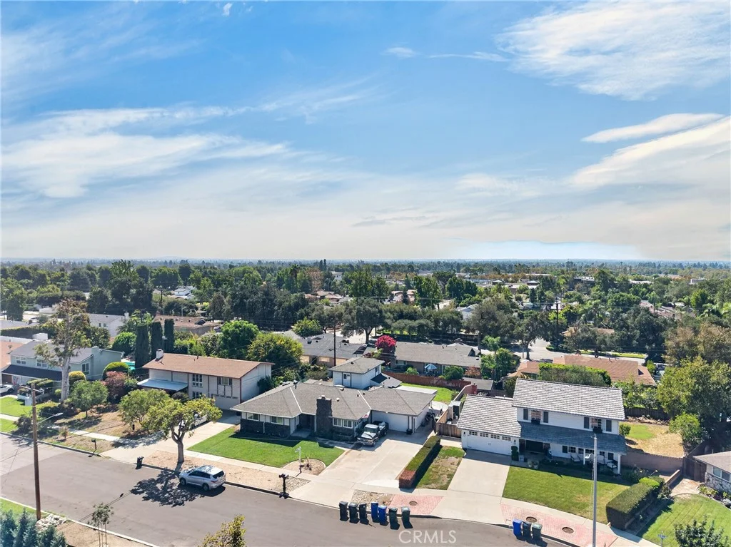 236 W Dayton St, Upland, CA 91786