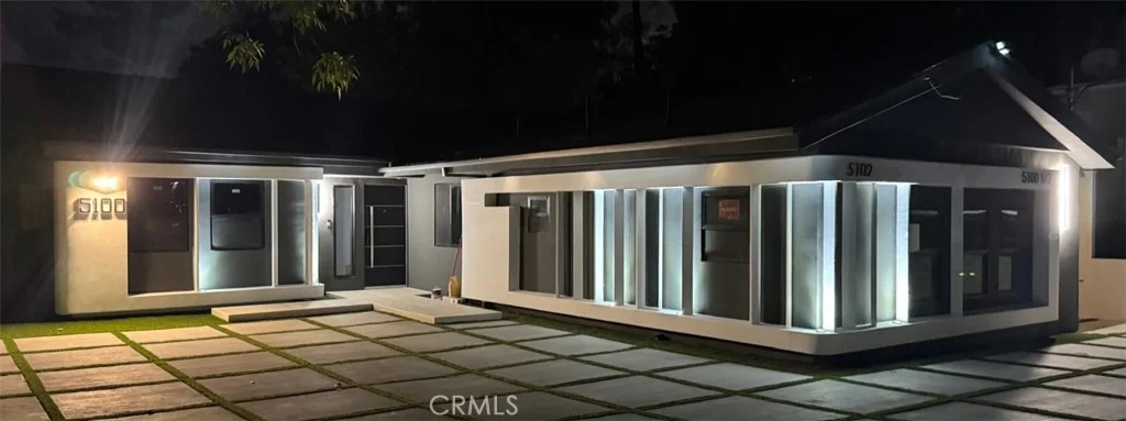 5100 Fallbrook Ave, Woodland Hills, CA 91364
