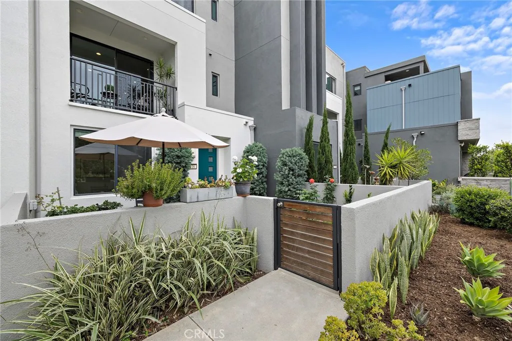 Additional image 27 of 116 Epic, Irvine, CA 92618