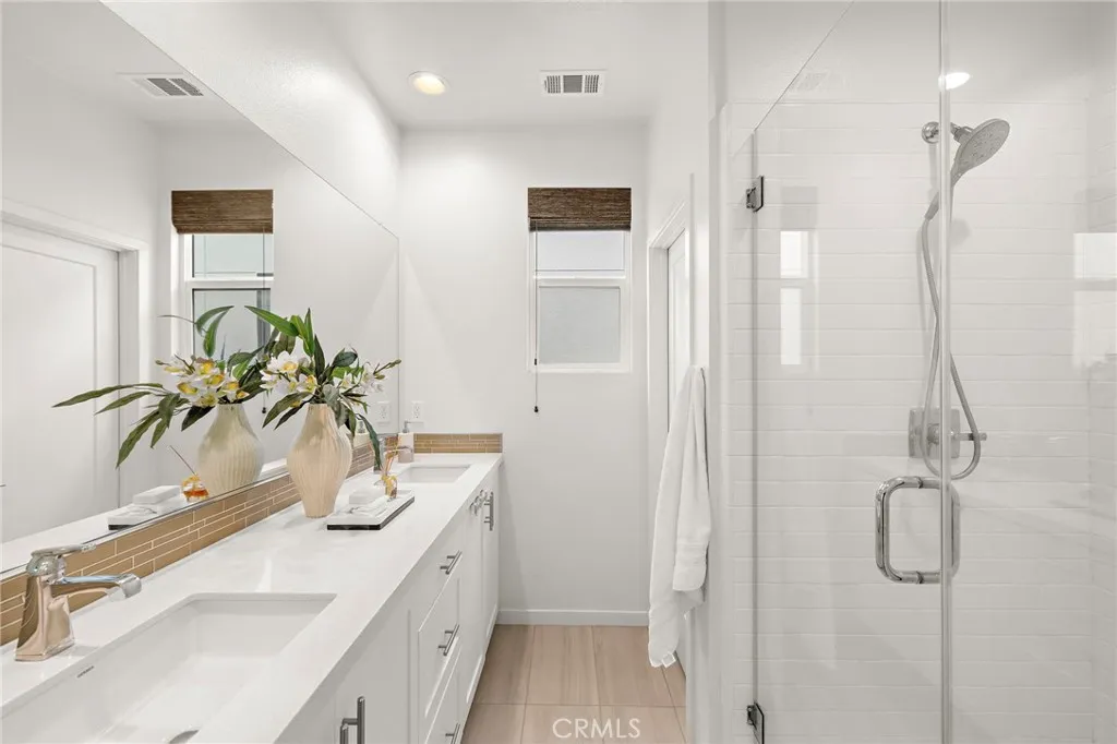 Additional image 40 of 116 Epic, Irvine, CA 92618