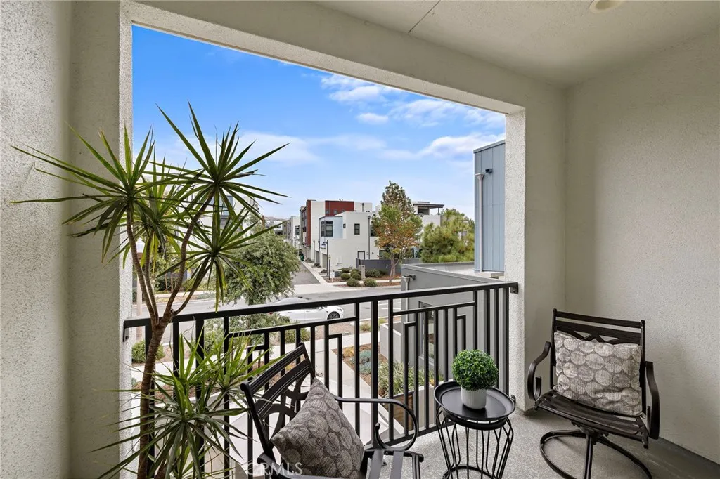 Additional image 38 of 116 Epic, Irvine, CA 92618