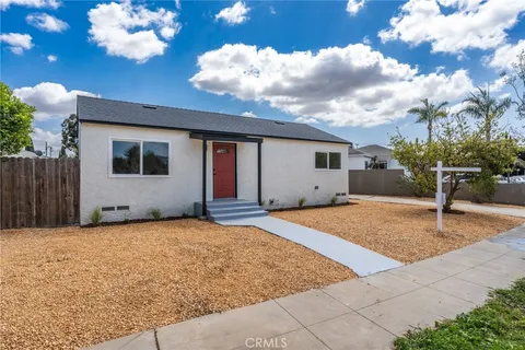 1724 N Pearl Avenue, Compton, CA MLS: DW25073759