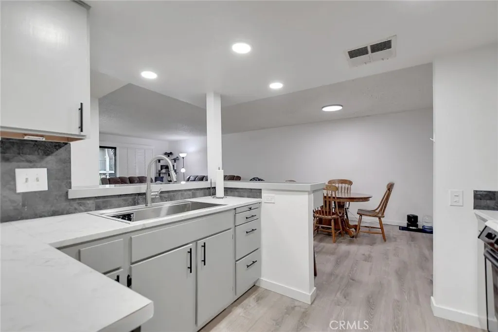 Additional image 10 of 254 E Fern Avenue Unit 107, Redlands, CA 92373