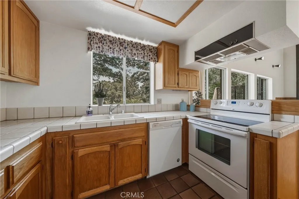 Additional image 57 of 2944 Buckingham Dr, Kelseyville, CA 95451