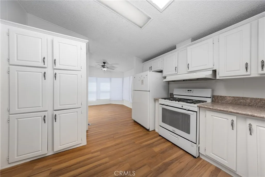 Additional image 6 of 16278 Wimbleton Dr, Victorville, CA 92395