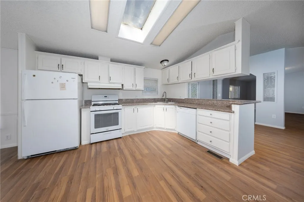 Additional image 26 of 16278 Wimbleton Dr, Victorville, CA 92395