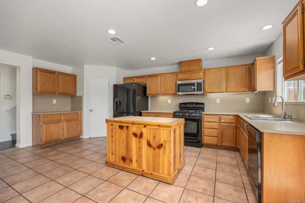 Additional image 42 of 4979 Cimarron Way, San Diego, CA 92154