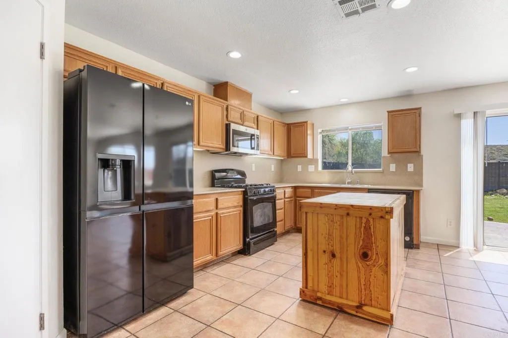 Additional image 9 of 4979 Cimarron Way, San Diego, CA 92154