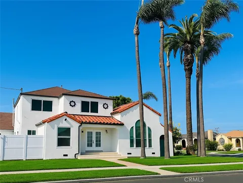 423 S Poinsettia Avenue, Compton, CA MLS: DW25115189