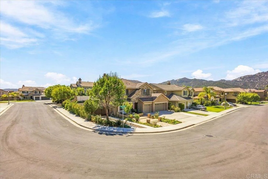 32293 Copper Crest Lane, Temecula, CA 92592