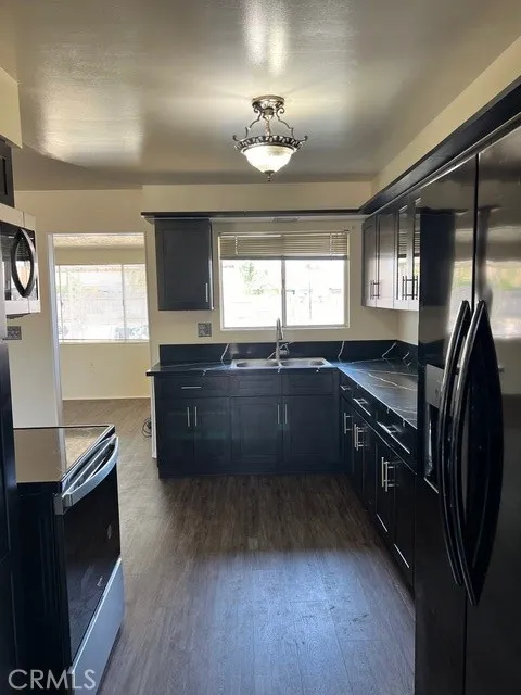 25900 Coombe Hill Drive, Menifee, CA MLS: SW24141295