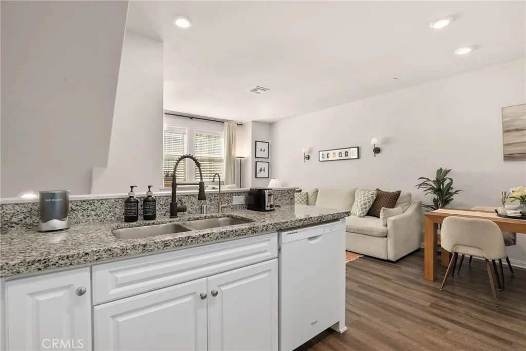 Additional image 11 of 14104 W Birch Lane, Van Nuys, CA 91405